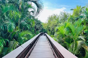 5550 Heron Point Dr, Naples, FL 34108 - Photo 28