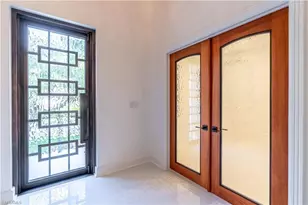 1160 8th St S, Naples, FL 34102 - Photo 28