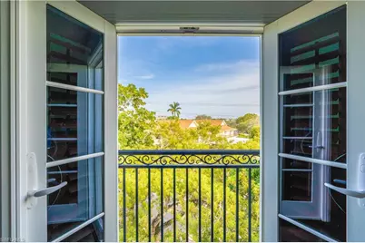 1160 8th St S, Naples, FL 34102 - Photo 48