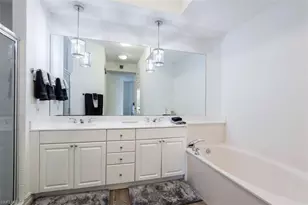 400 Flagship Dr, Naples, FL 34108 - Photo 10