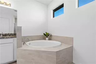 209 SW 10th Pl, Cape Coral, FL 33991 - Photo 28