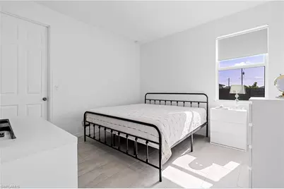 209 SW 10th Pl, Cape Coral, FL 33991 - Photo 30