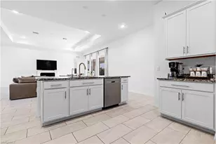 209 SW 10th Pl, Cape Coral, FL 33991 - Photo 18