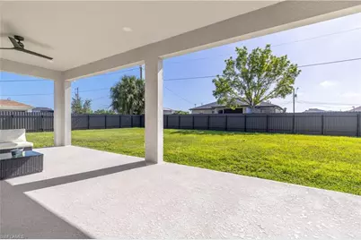 209 SW 10th Pl, Cape Coral, FL 33991 - Photo 36