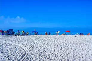 661 Windsurf Ln, Naples, FL 34108 - Photo 36