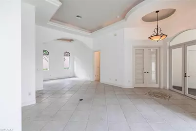 8886 Shenendoah Cir, Naples, FL 34113 - Photo 4