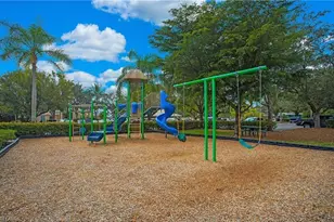 1837 Avian Ct, Naples, FL 34119 - Photo 10