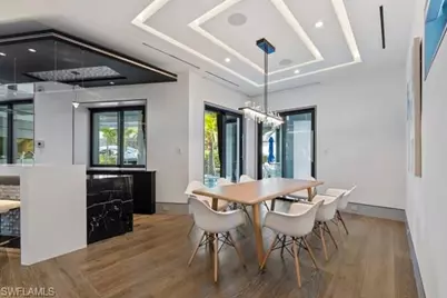 2201 Shad Ct, Naples, FL 34102 - Photo 8