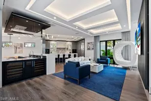 2201 Shad Ct, Naples, FL 34102 - Photo 4