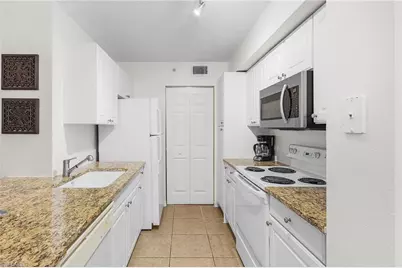 8920 Colonnades Ct E #524, Bonita Springs, FL 34135 - Photo 6