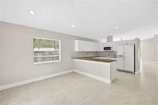 810 7th St SW, Naples, FL 34117 - Photo 8