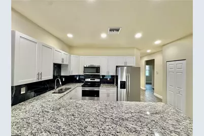 5031 Leonard Blvd S, Lehigh Acres, FL 33973 - Photo 10