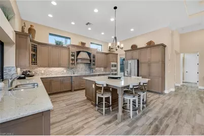 12402 Lockford Ln, Naples, FL 34120 - Photo 4