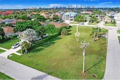 276 Tahiti Rd, Marco Island, FL 34145 - Photo 4