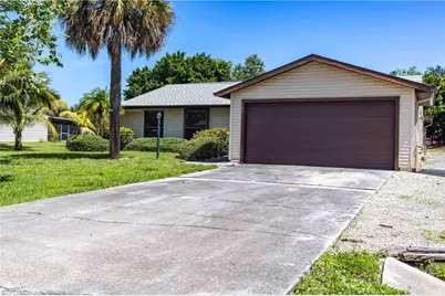 2345 Outrigger Ln, Naples, FL 34104 - Photo 2
