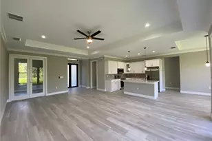264 Golden Gate Blvd E, Naples, FL 34117 - Photo 4
