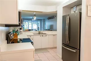 2526 Orchid Bay Dr, Naples, FL 34109 - Photo 10