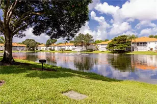 2526 Orchid Bay Dr, Naples, FL 34109 - Photo 2