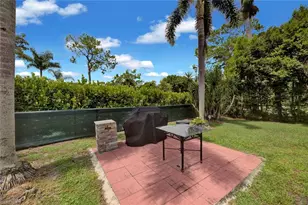 3055 Round Table Ct, Naples, FL 34112 - Photo 34