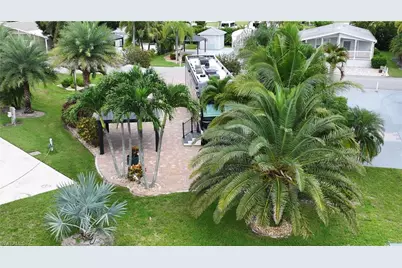 5672 Brightwood Dr, Fort Myers, FL 33905 - Photo 16