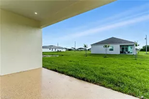 303 NW 26th Ave, Cape Coral, FL 33993 - Photo 36