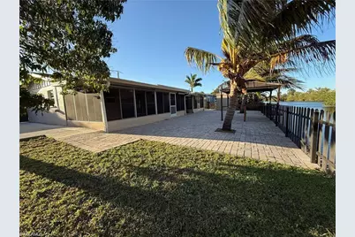 141 Schneider Dr, Fort Myers, FL 33905 - Photo 18