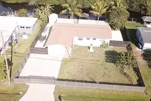 141 Schneider Dr, Fort Myers, FL 33905 - Photo 2