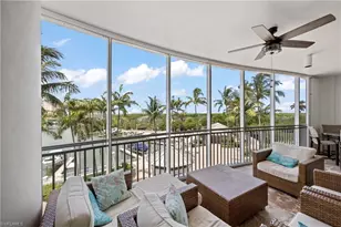 13675 Vanderbilt Dr, Naples, FL 34110 - Photo 24