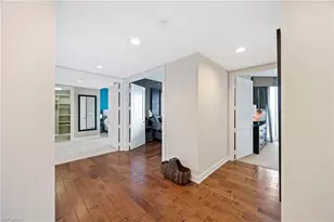 13675 Vanderbilt Dr, Naples, FL 34110 - Photo 10