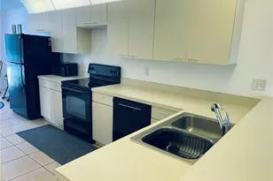 4410 Chantelle Dr, Naples, FL 34112 - Photo 18