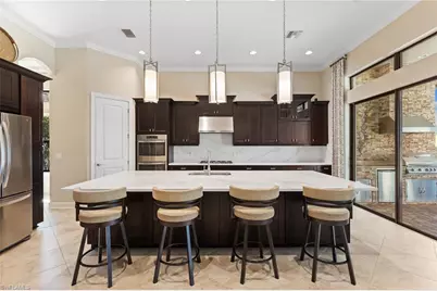 8828 Savona Ct, Naples, FL 34119 - Photo 10