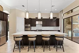 8828 Savona Ct, Naples, FL 34119 - Photo 10