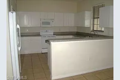 7423 Bristol Cir, Naples, FL 34120 - Photo 2