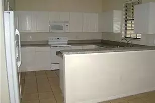 7423 Bristol Cir, Naples, FL 34120 - Photo 2