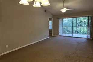 605 Squire Cir, Naples, FL 34104 - Photo 6