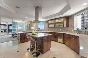 8473 Bay Colony Dr, Naples, FL 34108 - Photo 6