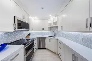 4005 Gulf Shore Blvd N, Naples, FL 34103 - Photo 10