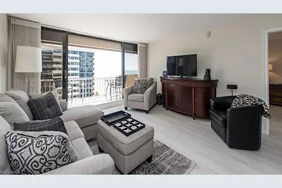 4005 Gulf Shore Blvd N #1104, Naples, FL 34103 - Photo 6