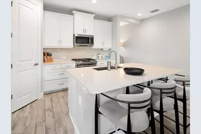 3980 Pegasus Way, Naples, FL 34120 - Photo 10