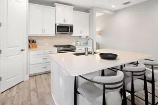 3980 Pegasus Wy, Naples, FL 34120 - Photo 10