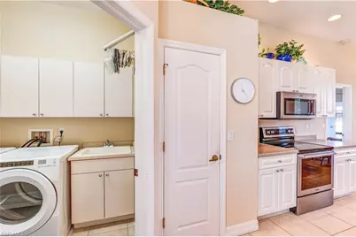 3208 SW 1st Pl, Cape Coral, FL 33914 - Photo 20