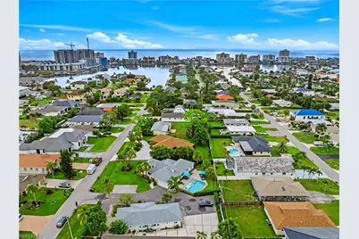 549 94th Ave N, Naples, FL 34108 - Photo 2