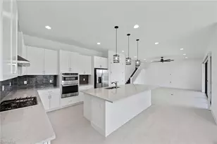 12254 Red Pne Pl, Estero, FL 33928 - Photo 10