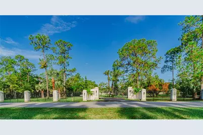 131 25th St SW, Naples, FL 34117 - Photo 2
