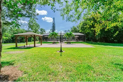 131 25th St SW, Naples, FL 34117 - Photo 8