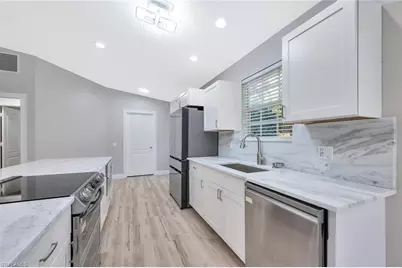 3408 Cayman Ln, Naples, FL 34119 - Photo 6