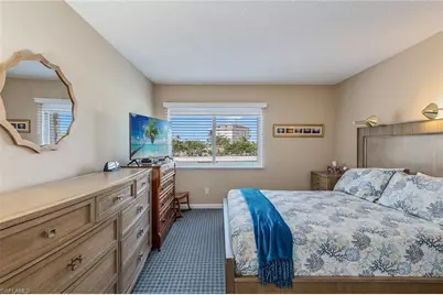 3410 Gulf Shore Blvd N #305, Naples, FL 34103 - Photo 12