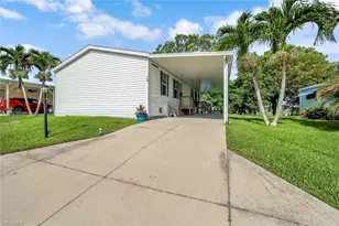 33 Covey Ln, Naples, FL 34114 - Photo 2