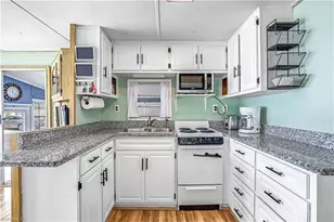 27 Jasper Dr, Naples, FL 34114 - Photo 4