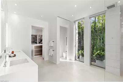 652 Bougainvillea Rd, Naples, FL 34102 - Photo 34